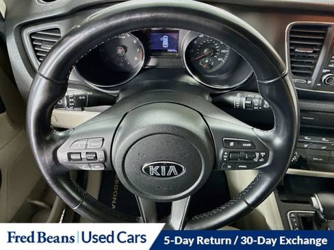 Used 2020 Kia Sedona EX FWD image 18