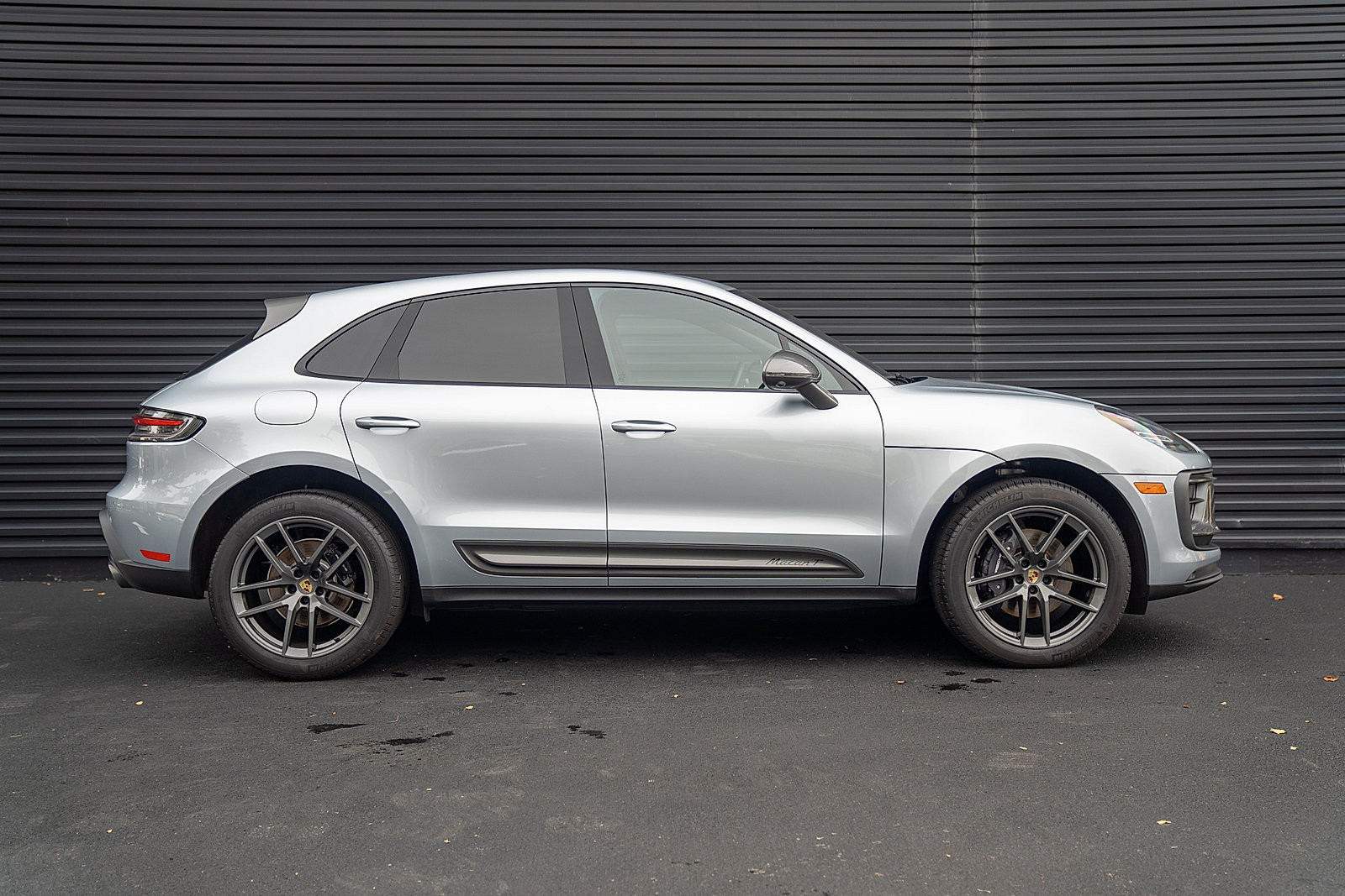 Certified 2026 Porsche Macan T AWD/4WD image 29