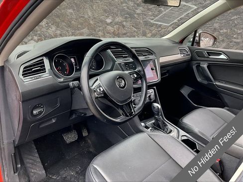 Used 2018 Volkswagen Tiguan SE AWD/4WD image 10