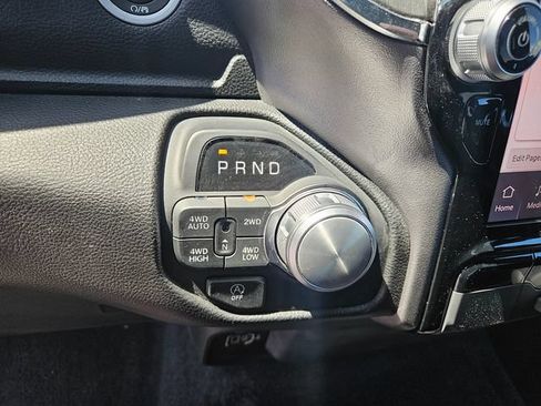 Used 2025 RAM 1500 Laramie AWD/4WD image 24