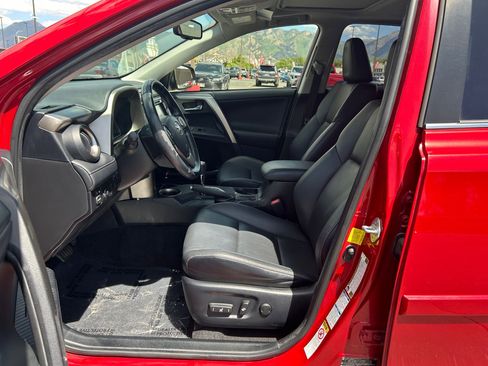 Used 2015 Toyota RAV4 Limited AWD/4WD image 12