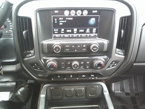 Used 2017 Chevrolet Silverado 1500 LTZ w/ Sport Package AWD/4WD image 16