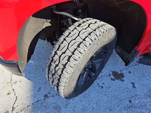 Used 2019 Chevrolet Silverado 1500 LT Trail Boss image 29