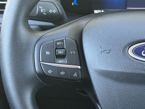 Used 2025 Ford Escape Active image 28