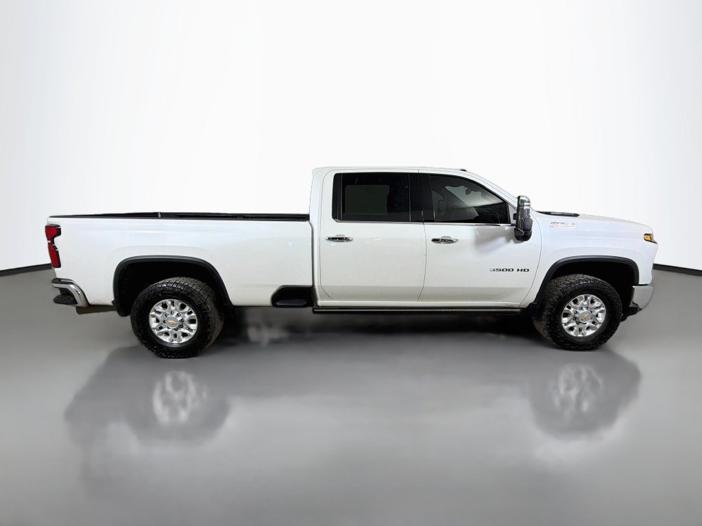 Used 2024 Chevrolet Silverado 3500 LTZ w/ LTZ Convenience Package AWD/4WD image 5