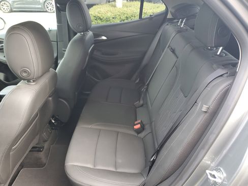 Used 2024 Buick Encore GX Avenir w/ Avenir Technology Package image 5