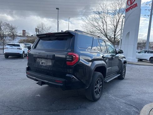 Certified 2025 Toyota 4Runner SR5 image 5