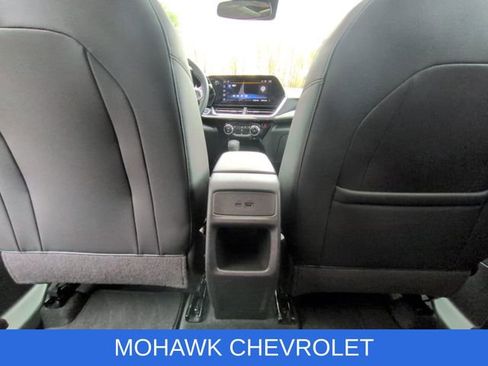 Used 2024 Chevrolet Trax ACTIV w/ Sunroof Package FWD image 22