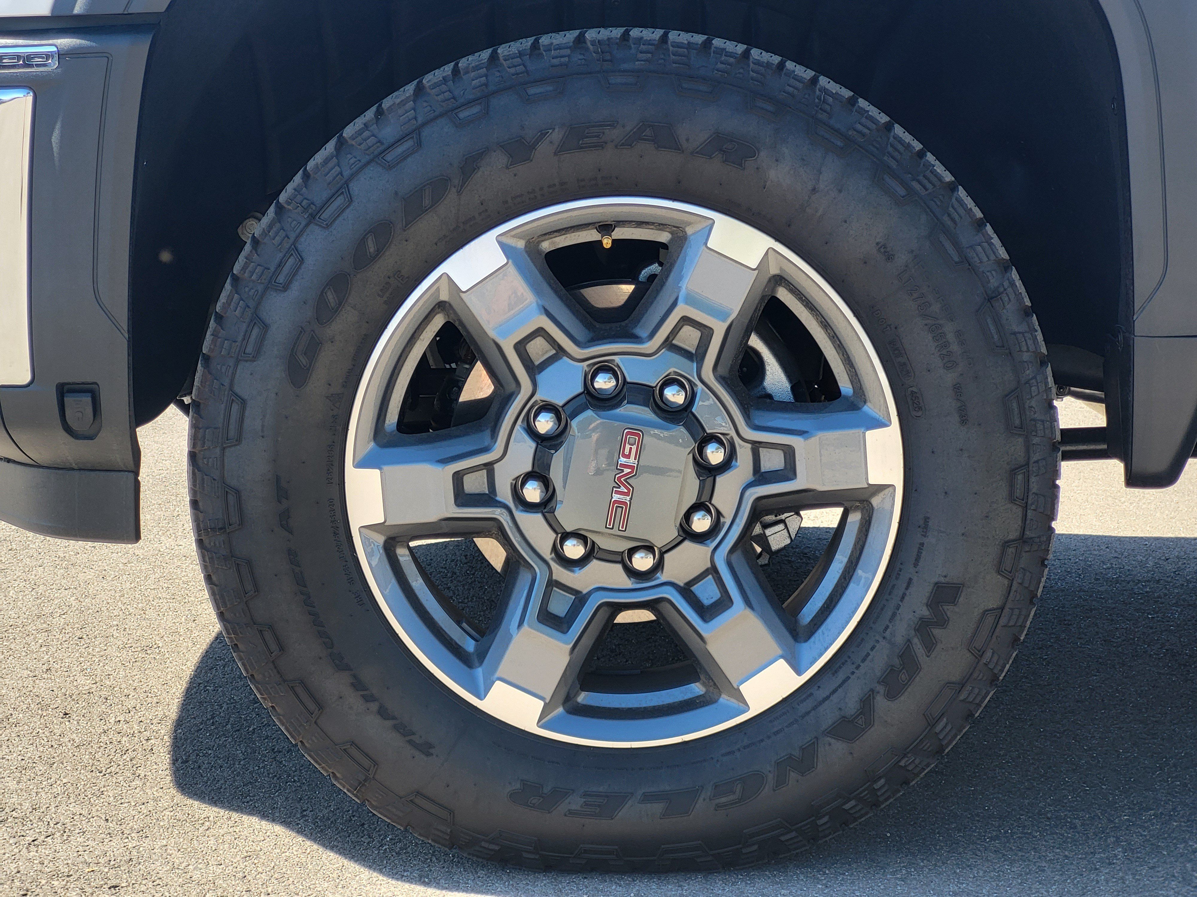 Used 2026 GMC Sierra 3500 SLT w/ SLT Premium Package AWD/4WD image 10