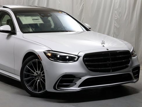 New 2026 Mercedes-Benz S 580 4MATIC Sedan image 2