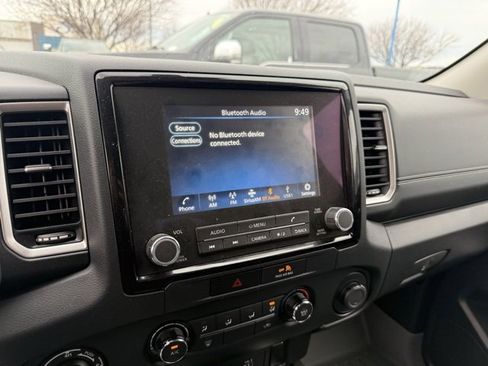 Used 2022 Nissan Frontier SV image 13