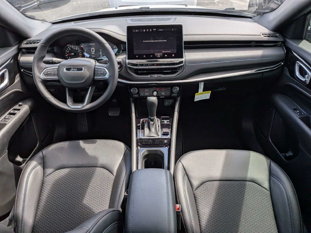 New 2026 Jeep Compass Latitude AWD/4WD image 12