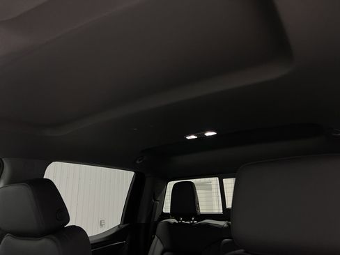 New 2026 GMC Sierra 1500 SLT image 17