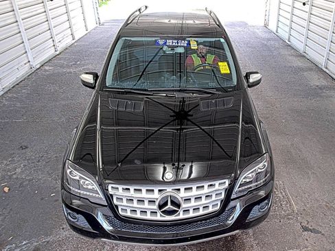 Used 2009 Mercedes-Benz ML 350 4MATIC image 2