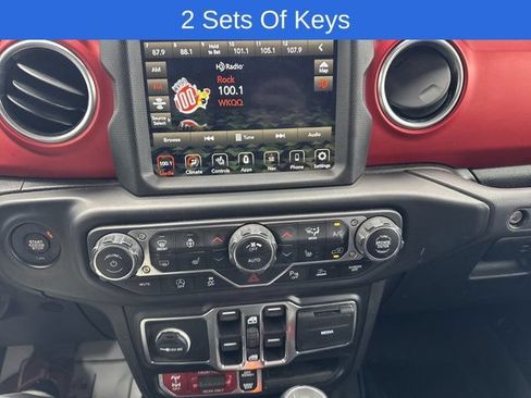 Used 2020 Jeep Gladiator Rubicon w/ Dual Top Group AWD/4WD image 9