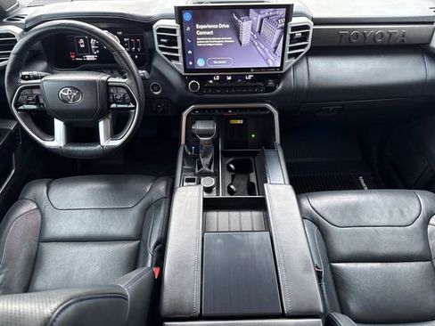 Used 2022 Toyota Tundra Platinum AWD/4WD image 11