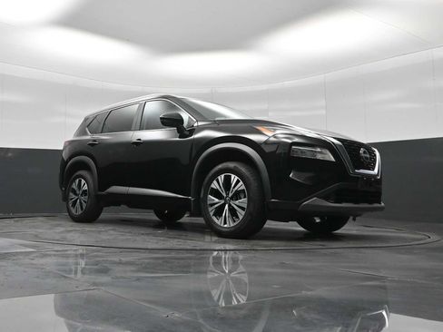 Used 2023 Nissan Rogue SV w/ SV Premium Package AWD/4WD image 27