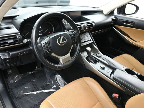 Used 2019 Lexus IS 300 AWD w/ Navigation Package image 11
