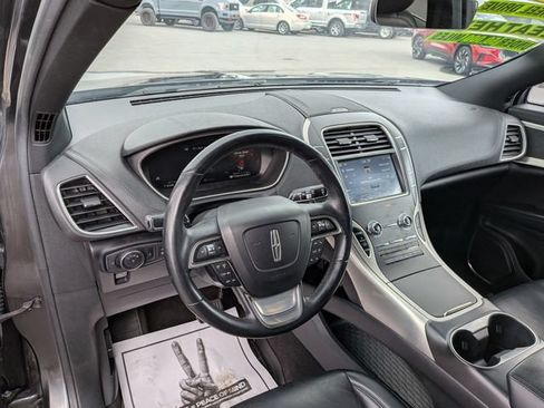 Used 2020 Lincoln Nautilus Premier w/ Equipment Group 101A AWD/4WD image 8