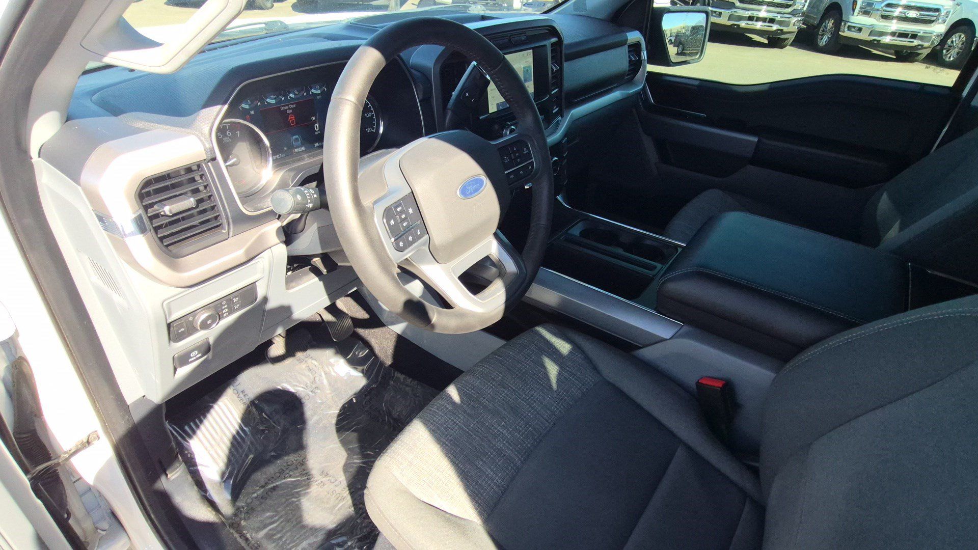 Used 2022 Ford F150 XLT w/ Equipment Group 301A Mid AWD/4WD image 13