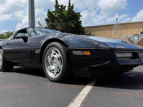 Used 1990 Chevrolet Corvette ZR-1 RWD image 8