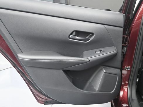 Used 2024 Nissan Sentra SV FWD image 20