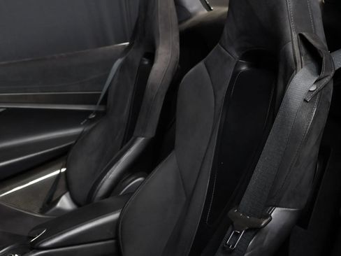 Used 2020 McLaren 720S Spider image 22