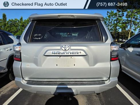 Used 2016 Toyota 4Runner SR5 Premium AWD/4WD image 5