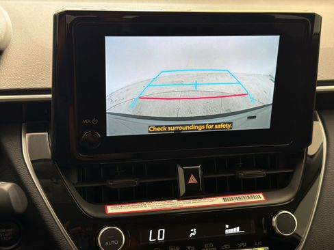 Used 2024 Toyota Corolla Cross LE FWD image 18