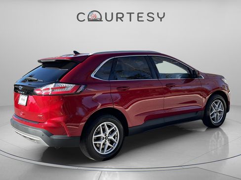Used 2022 Ford Edge SEL w/ Convenience Package image 7