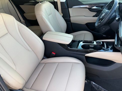 Used 2024 Buick Envision Preferred AWD/4WD image 28