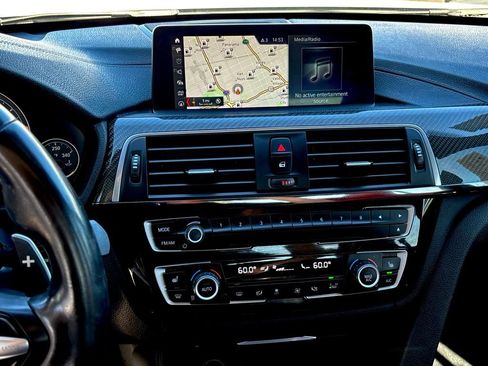 Used 2018 BMW M3 image 19