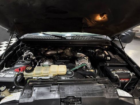 Used 2001 Ford Excursion Limited image 4