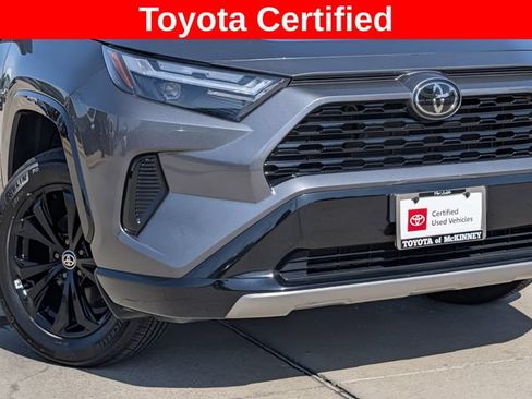 Certified 2025 Toyota RAV4 SE AWD/4WD image 3
