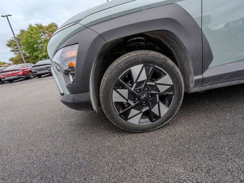 Certified 2025 Hyundai Kona SEL image 9