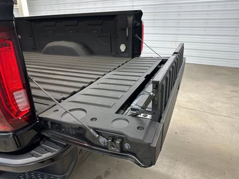 Certified 2021 GMC Sierra 2500 AT4 w/ AT4 Premium Plus Package image 27