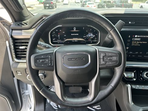 Used 2025 GMC Sierra 2500 Denali Ultimate AWD/4WD image 18