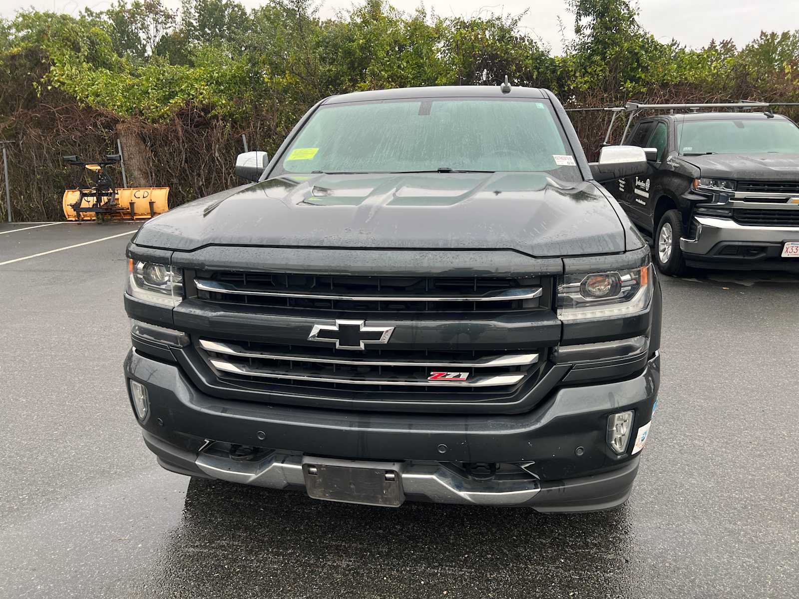 Used 2017 Chevrolet Silverado 1500 LTZ Z71 w/ LTZ Plus Package AWD/4WD image 3