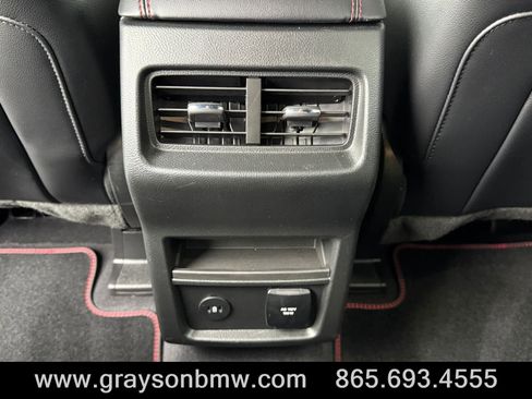 Used 2024 Ford Edge ST-Line image 16