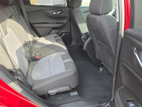 Used 2023 Chevrolet Blazer LT image 7