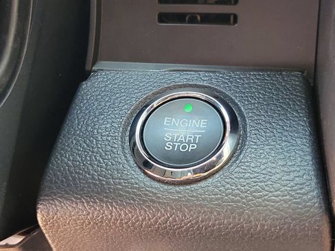 Used 2022 Ford F250 Lariat w/ Lariat Ultimate Package AWD/4WD image 30