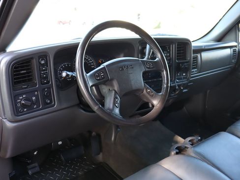 Used 2003 GMC Sierra 1500 SLT w/ SLT Preferred Equipment Group AWD/4WD image 55