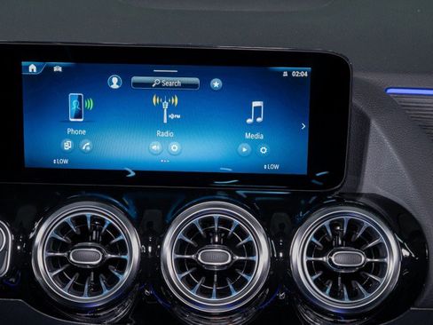 New 2026 Mercedes-Benz GLA 250 image 19