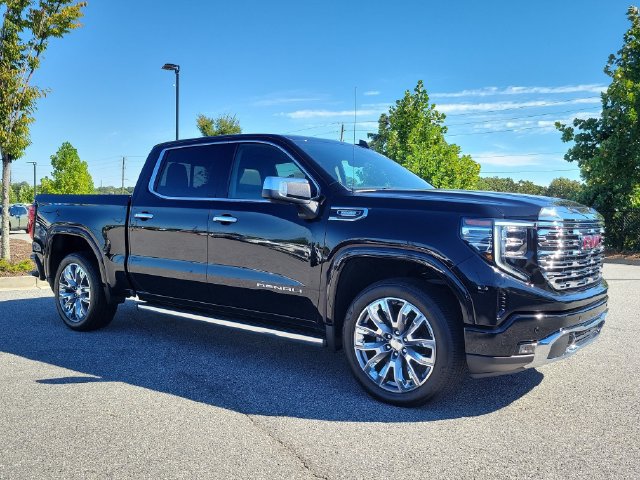Used 2025 GMC Sierra 1500 Denali w/ Denali Reserve Package AWD/4WD image 3