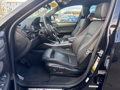 Used 2018 BMW X4 M40i image 17
