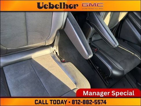 Used 2023 Jeep Grand Cherokee L Laredo AWD/4WD image 6