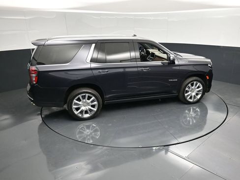 Used 2022 Chevrolet Tahoe High Country w/ Premium Package 2 AWD/4WD image 40