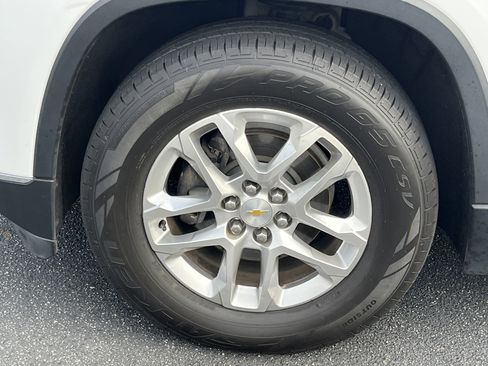 Used 2018 Chevrolet Traverse LT image 27