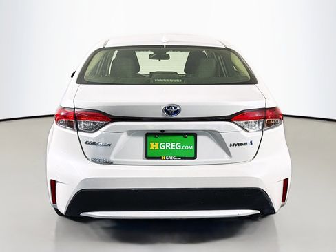 Used 2022 Toyota Corolla LE FWD image 29