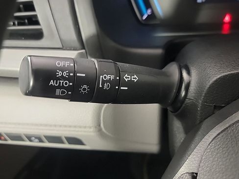 Used 2018 Honda Odyssey EX image 28